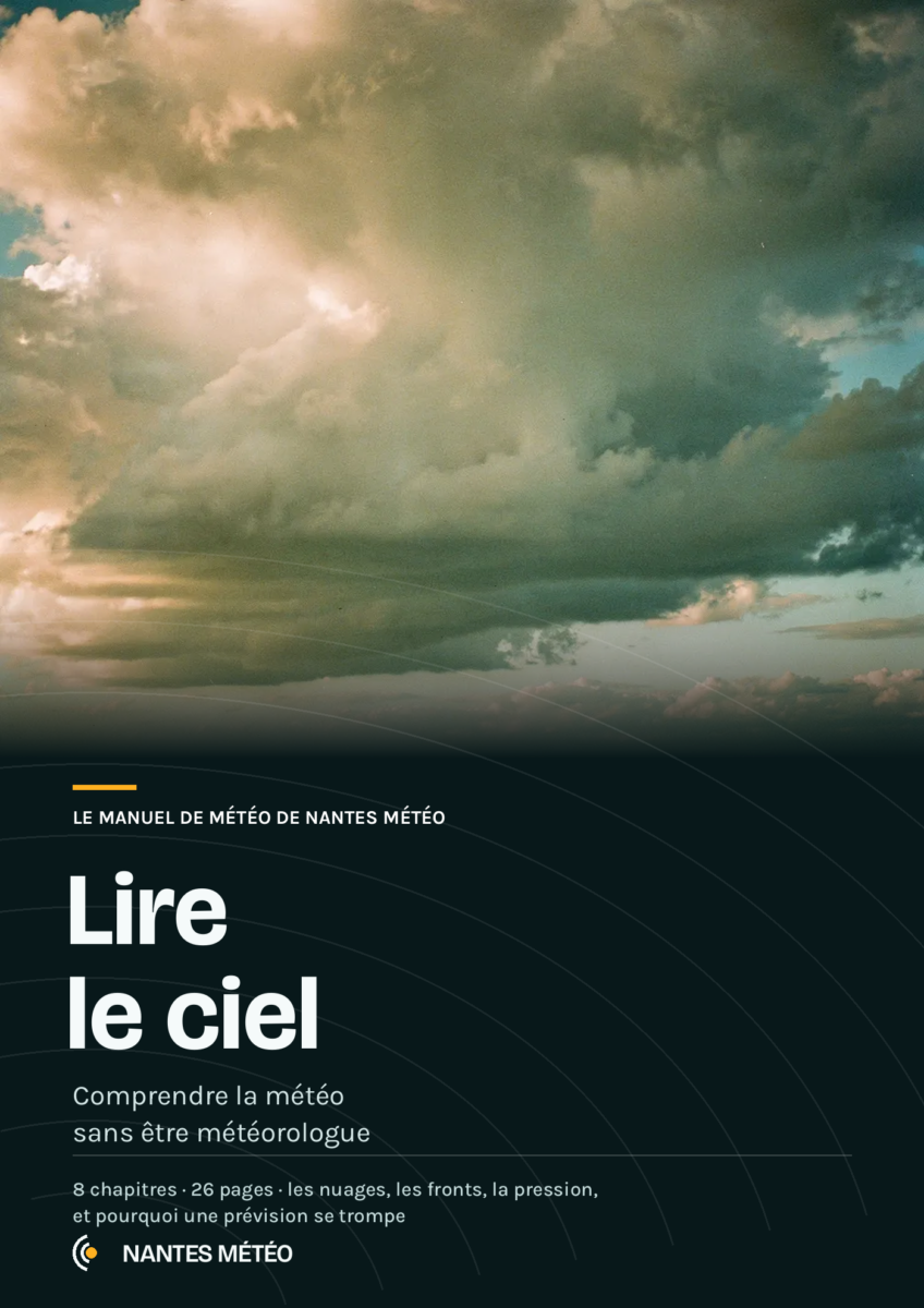 Couverture de l’ebook Lire le ciel, le manuel de météo de Nantes Météo